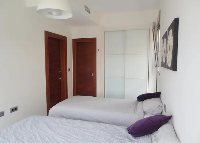 Modern Frontline Golf *