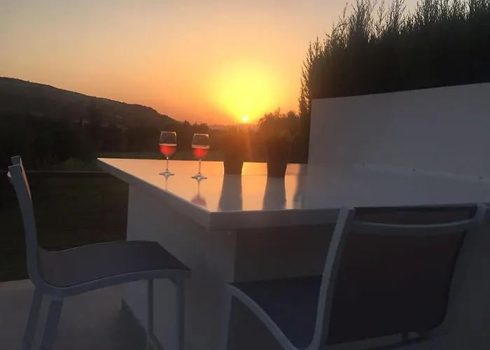 Modern Frontline Golf *