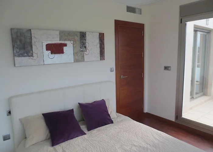 Willa Modern Frontline Golf *