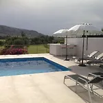 Modern Frontline Golf *