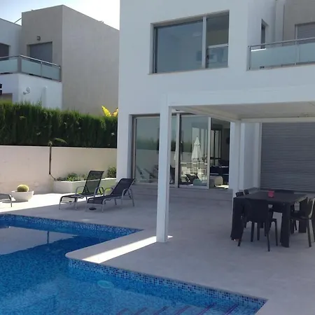Modern Frontline Golf Villa *
